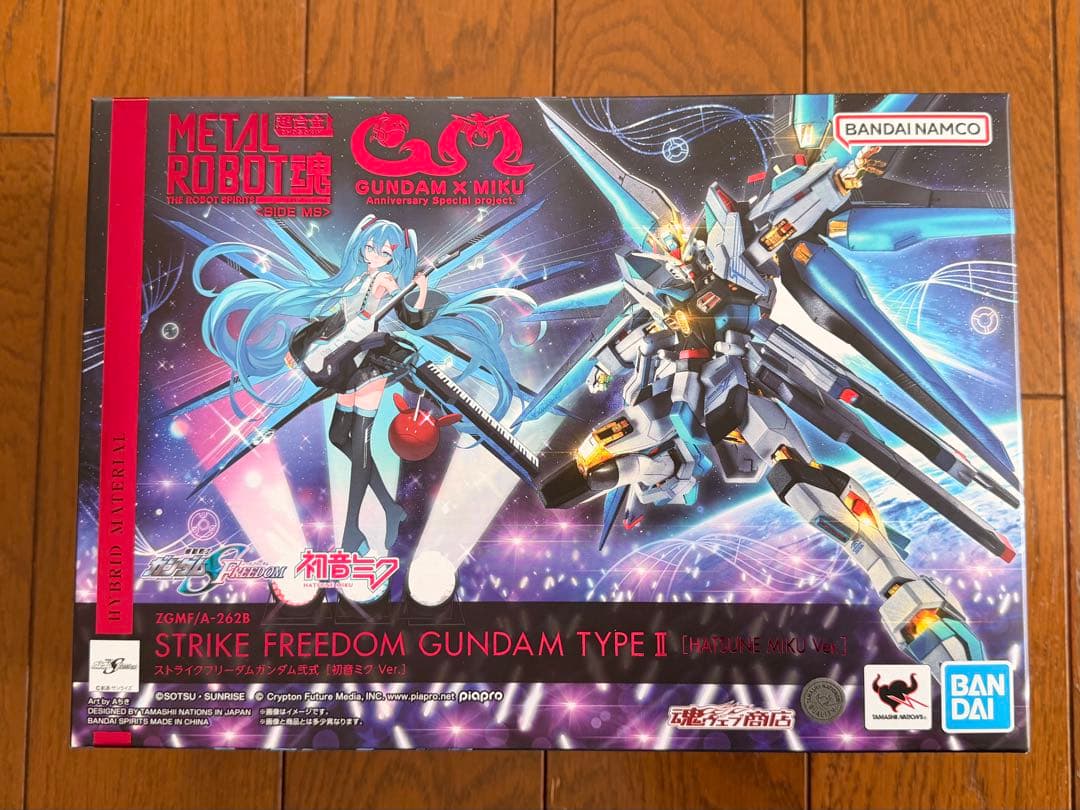 新品未開封 L ROBOT魂 ストライクフリーダムガンダム弐式 初音ミク