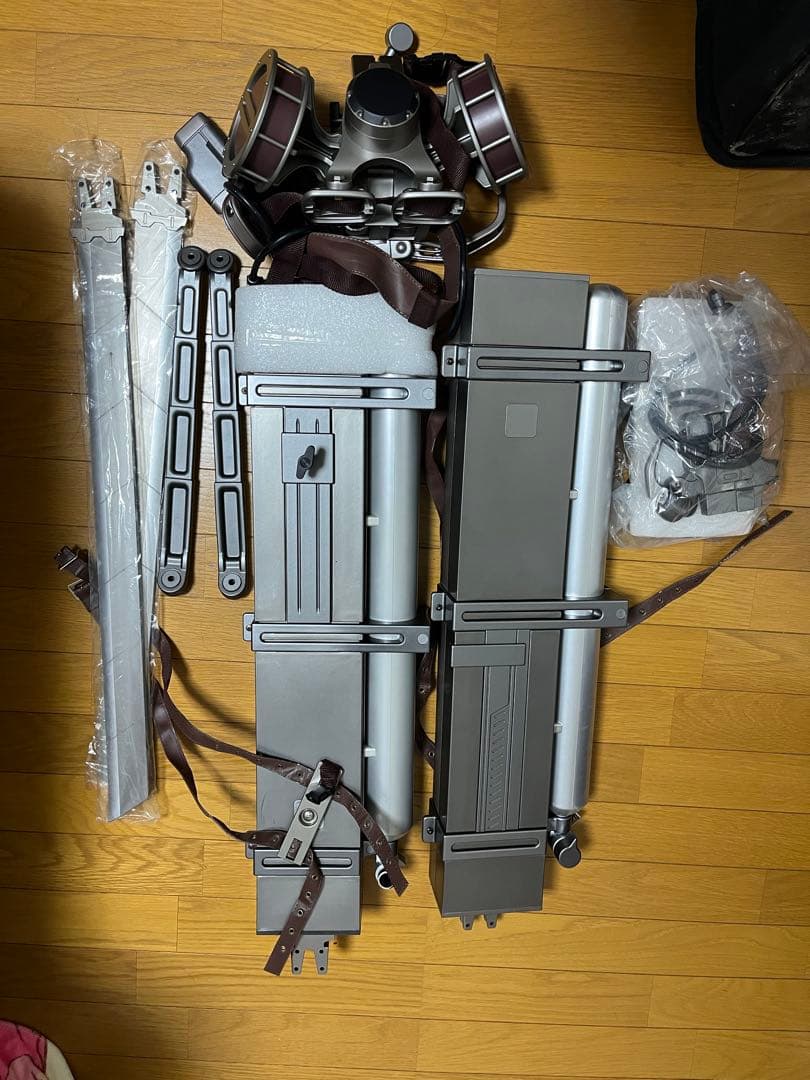 movic 進撃の巨人　1/1立体機動装置