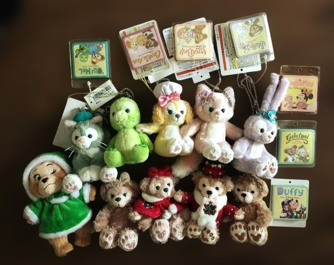 【美品】Disneyダッフィー＆フレンズ ストラップ 10個セット