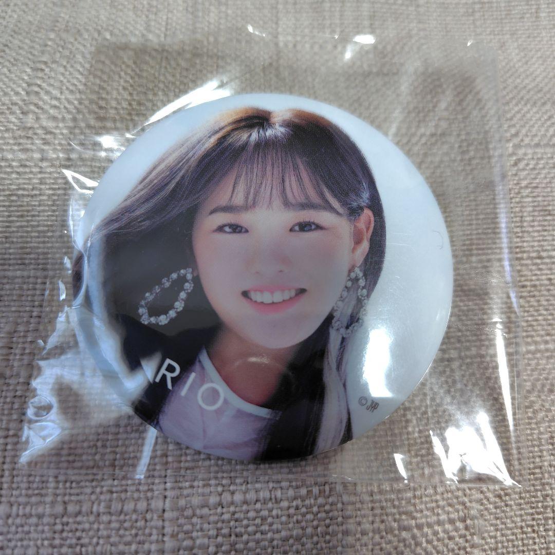 NiziU RIO 缶バッチ 新品 - メルカリ