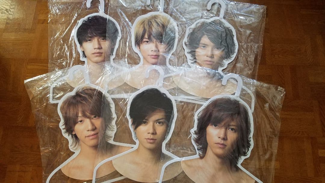 【お値下げ】NEWS　ハンガー　RUSS-Kコラボ　非売品　6人セット