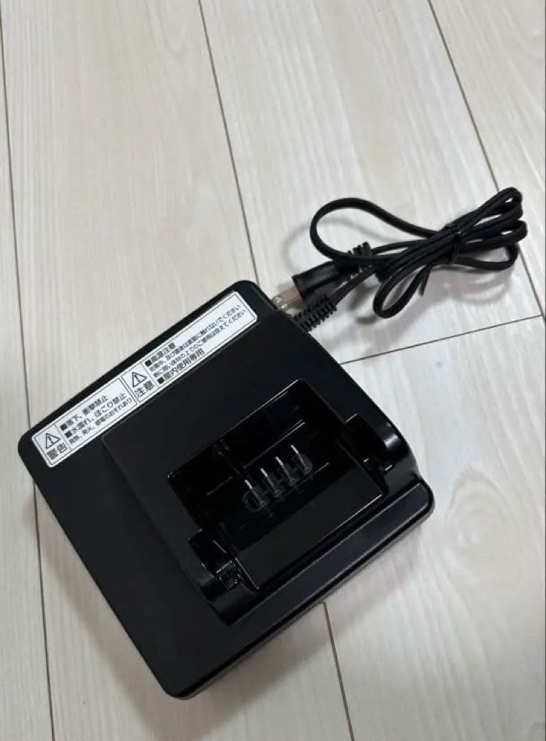 パナソニック電動自転車用バッテリー充電器 NKJ075Z1A