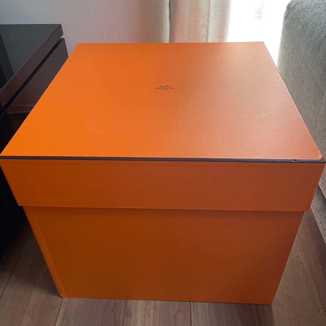 HERMES オレンジ ギフト箱 特大収納ボックス