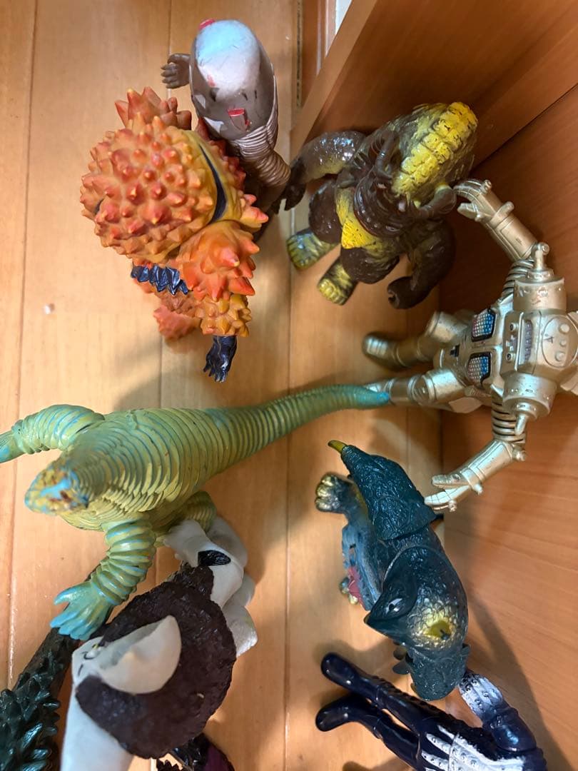 特撮 怪獣 フィギュア セット 多数 - メルカリ