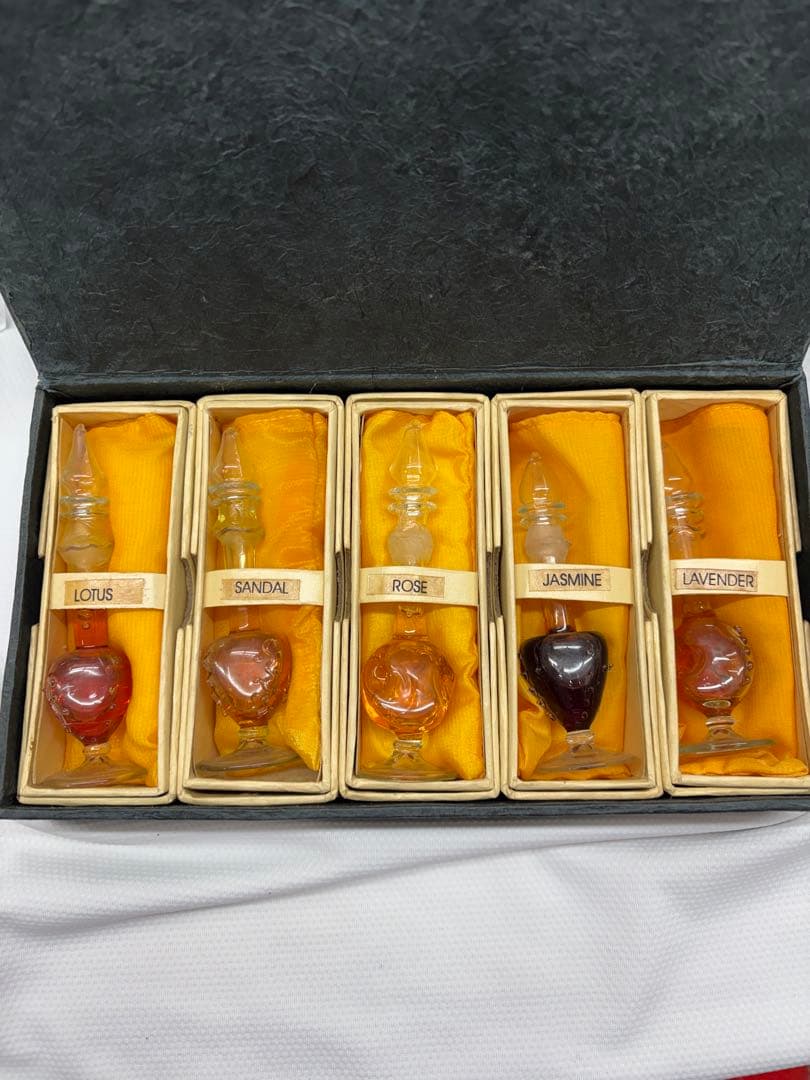 5本セット 香水 ロータス サンダルウッド ローズ ジャスミン ラベンダー