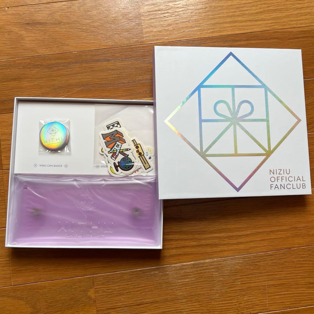 新品】NiziU ファンクラブ特典 - メルカリ