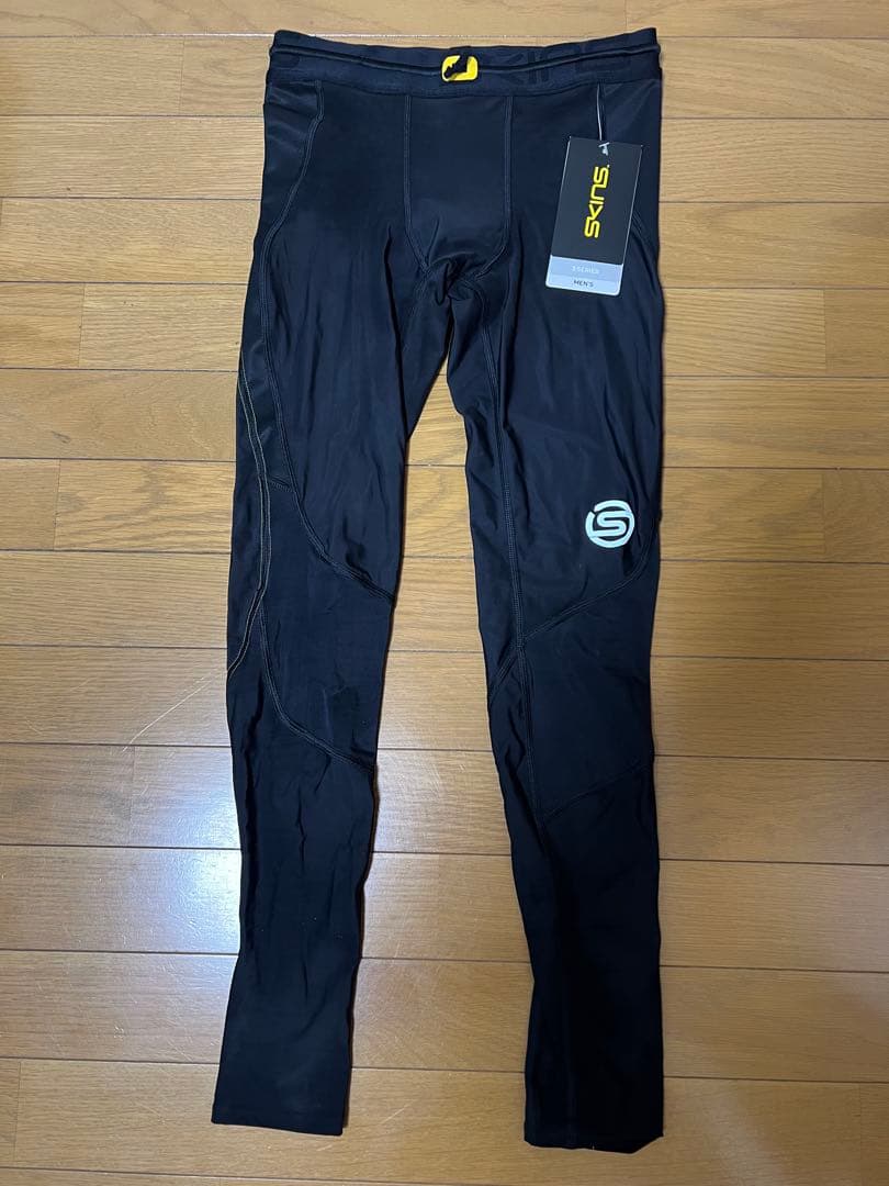 SKINS 3 SERIES メンズ タイツ ブラック　Mサイズ 楽天市場】SKINS スキンズ SERIES-3 シリーズスリー MENS RECOVERY