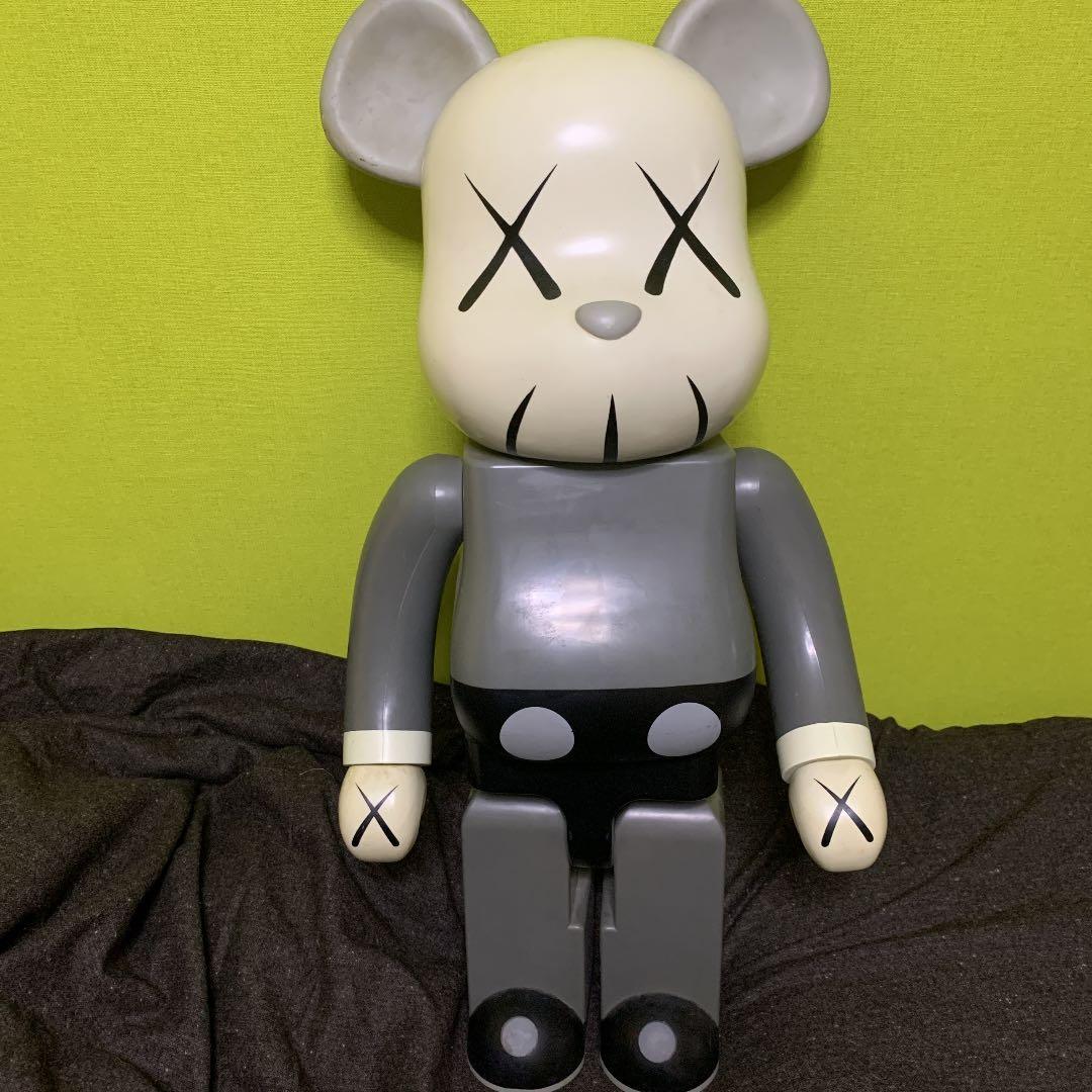 カウズ ベアブリック1000% - メルカリ