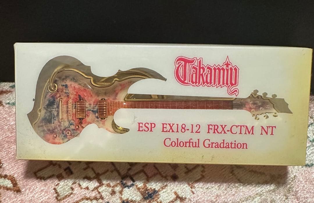 ★高見沢さん★colorful gradationギターキーホルダー★