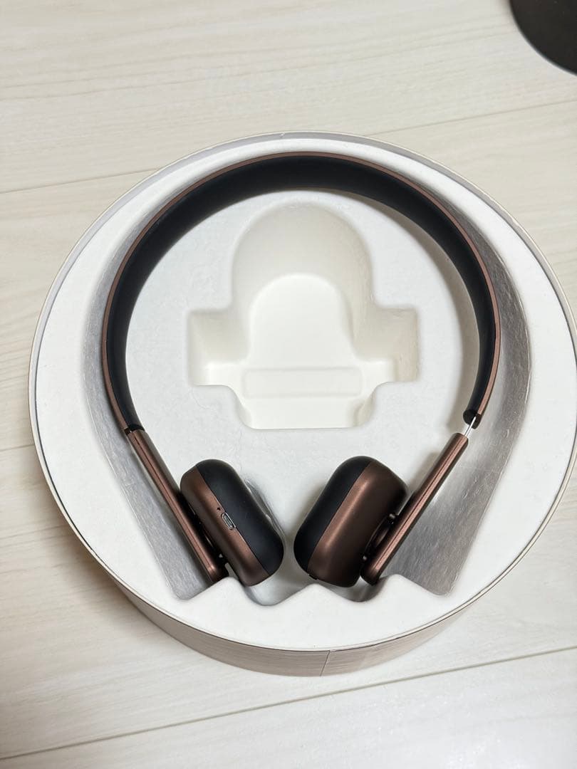 COREFIT フェイスプレイヤー まるでヘッドフォン！コアフィットからEMS美顔器「フェイスプレイヤー