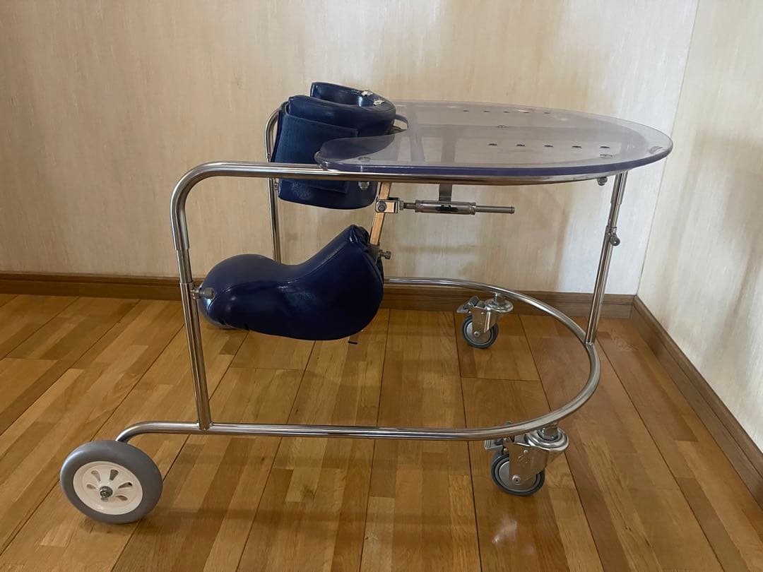 SRCウォーカー 障害児用歩行器　有薗製作所