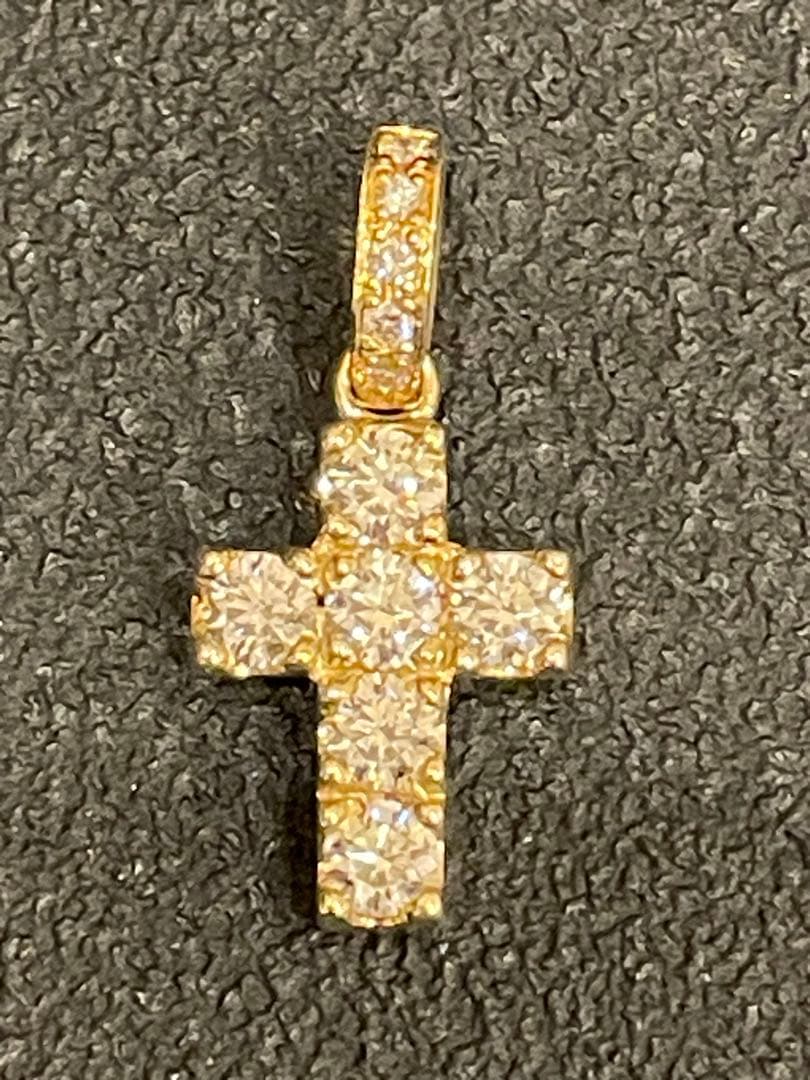 アイボリータワー 6石 クロス vago k18 18k トップ ダイヤモンド