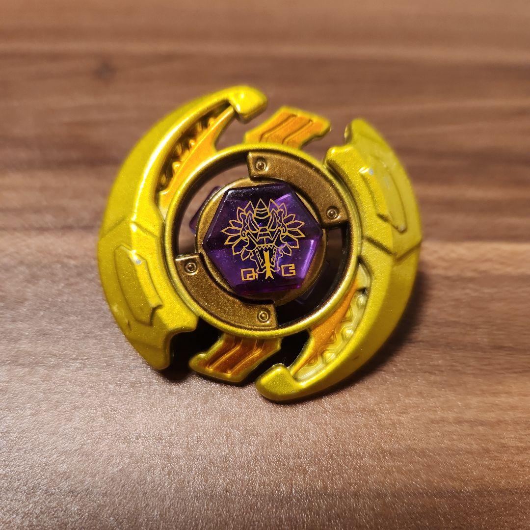 た*こ様 【貴重】メタルファイトベイブレード ケツァルコアトル(限定