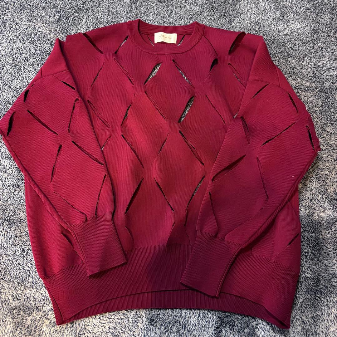 レッド ヘレンチア デザインカットニット HERENCIA ニットトップス