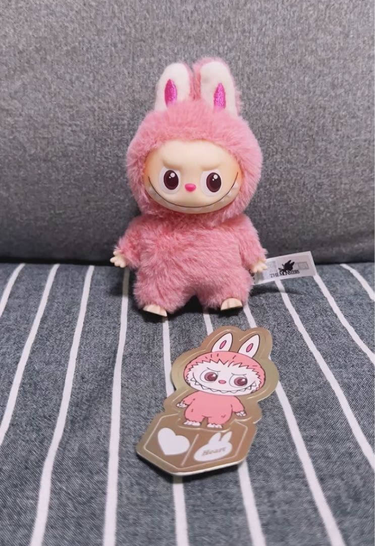 THE MONSTER PIN FOR LOVE ラブブ シークレット ハート - メルカリ