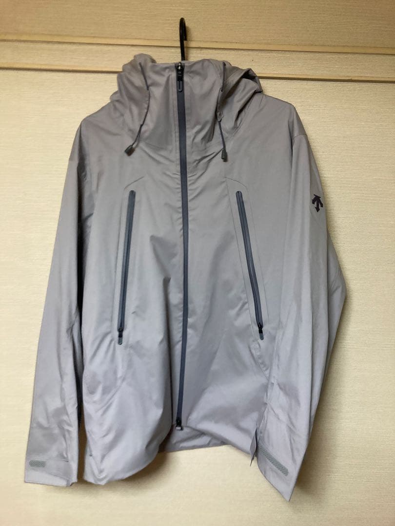 デサントオルテライン　ナイロンジャケット