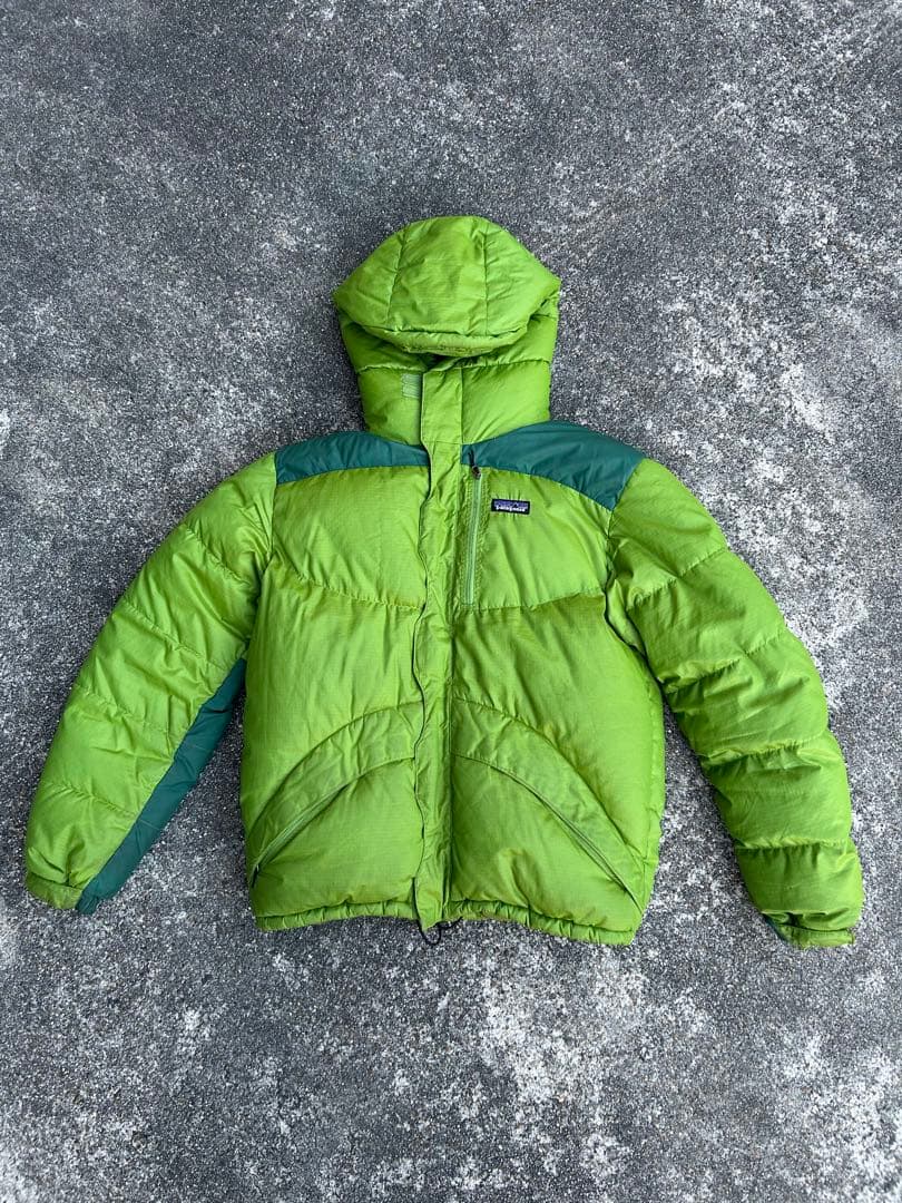 Patagonia フード付きダウンジャケット グリーン - メルカリ