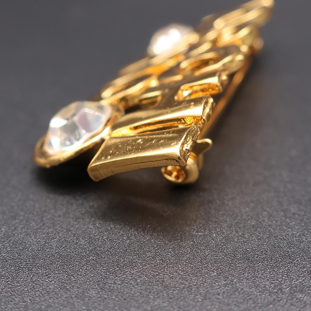 正規品 モスキーノ MOSCHINO ロゴ ブローチ Broochラインストーン