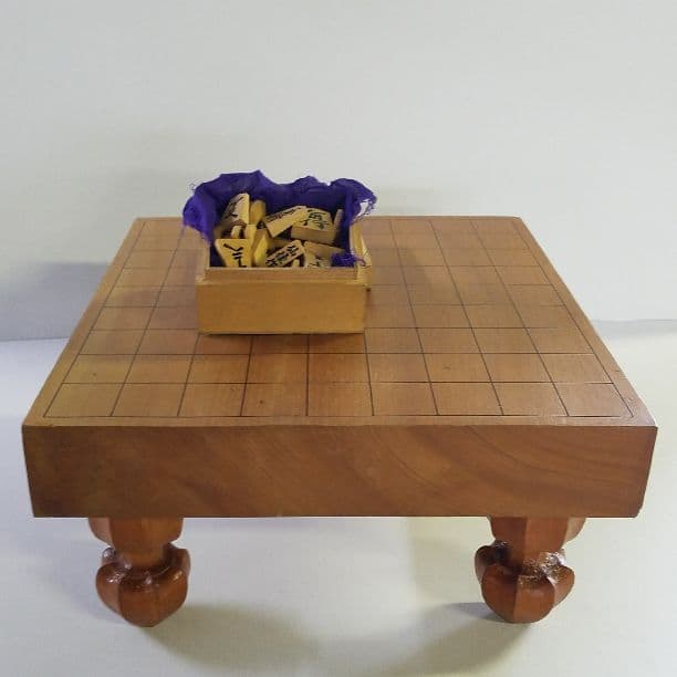 将棋盤　将棋駒(仙佳作) 将棋駒 斧折上彫 仙佳作 | 前川榧碁盤店