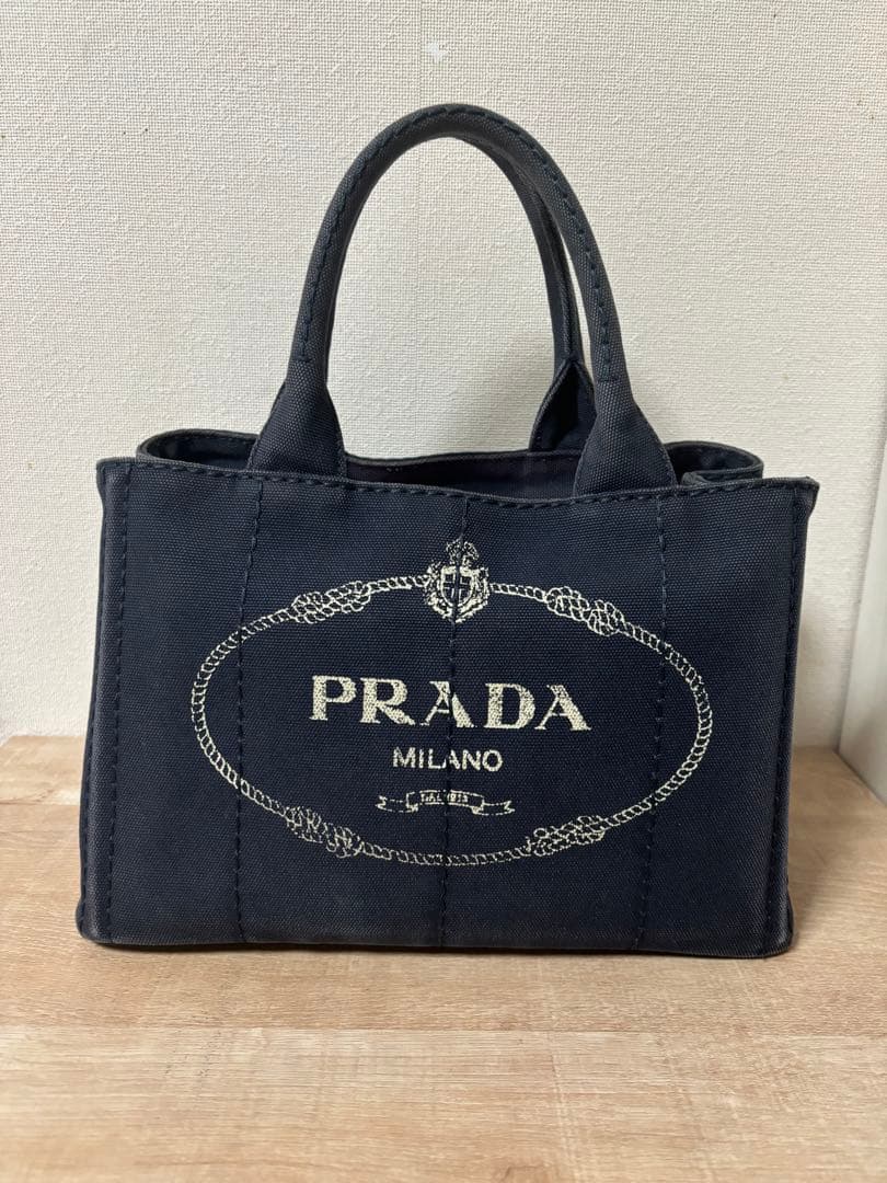 PRADA カナパ ネイビー