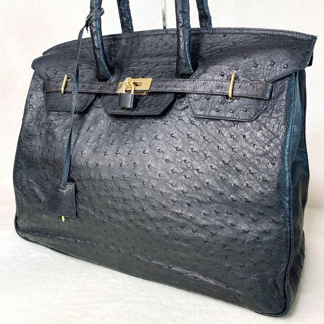 美品✨ハンドバッグ　ボストンバッグ　旅行用バッグ　ゴールド金具鍵付き　ブラック