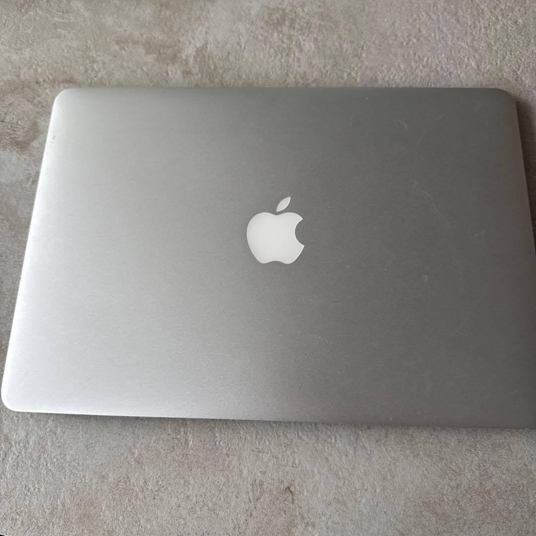 Apple MacBook Air 13インチ (Mid 2013)