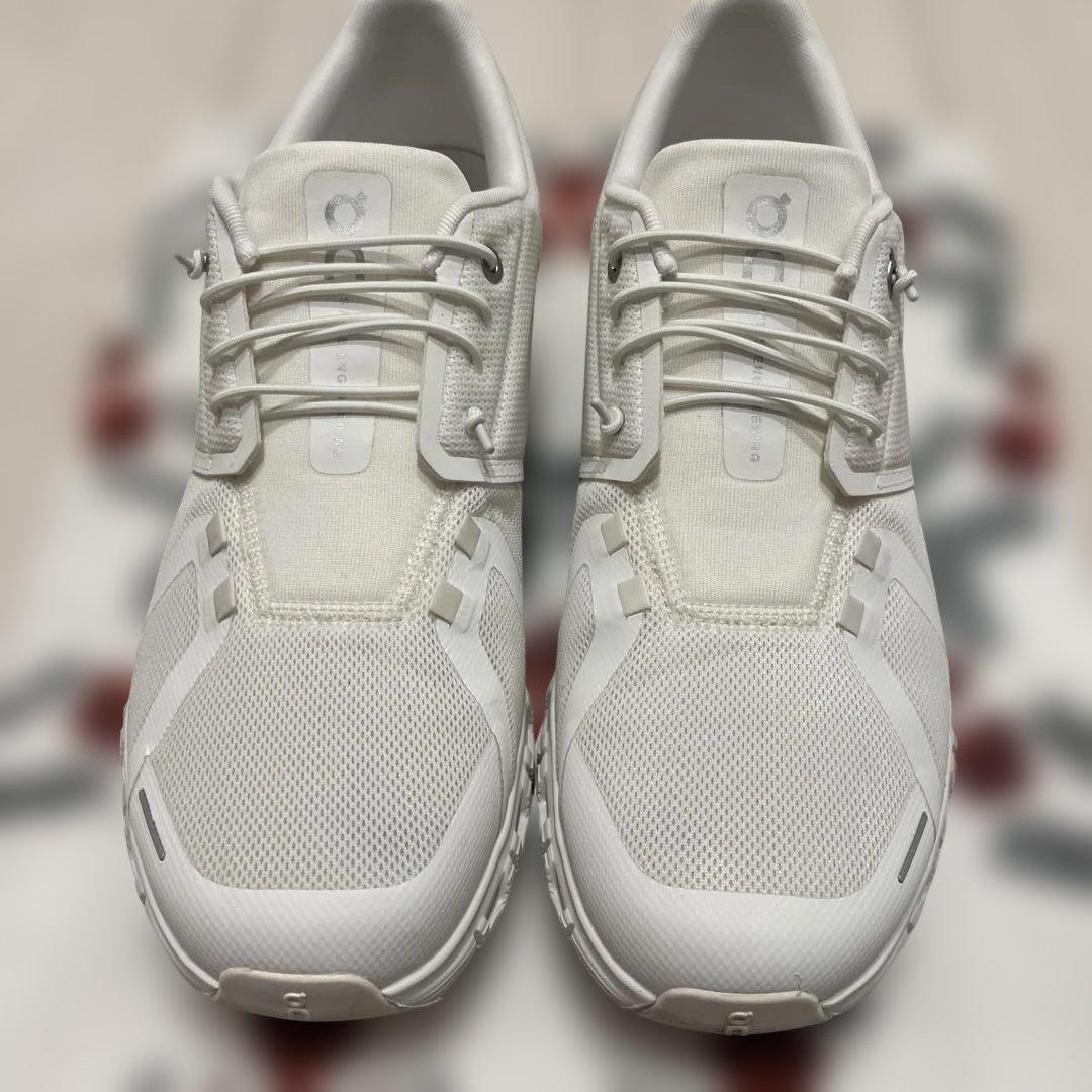 On Cloud 6 ホワイト 28cm 使用2回 美品 スニーカー