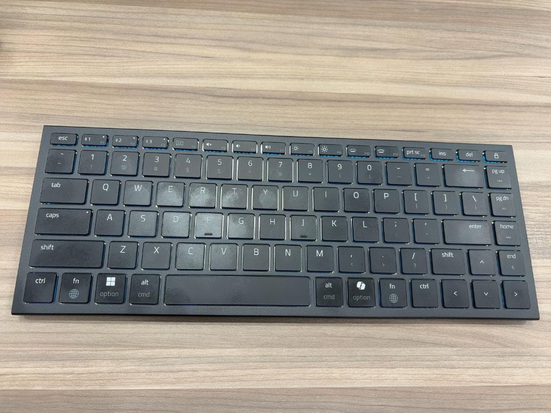 Razer Joro 英語配列 超薄型ワイヤレスキーボード