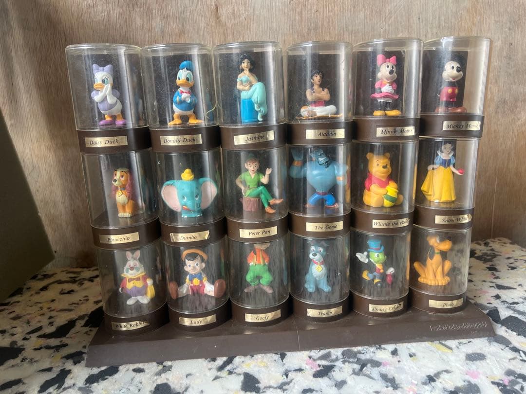 ディズニーキャラクターフィギュア東京三菱銀行レア18個セット