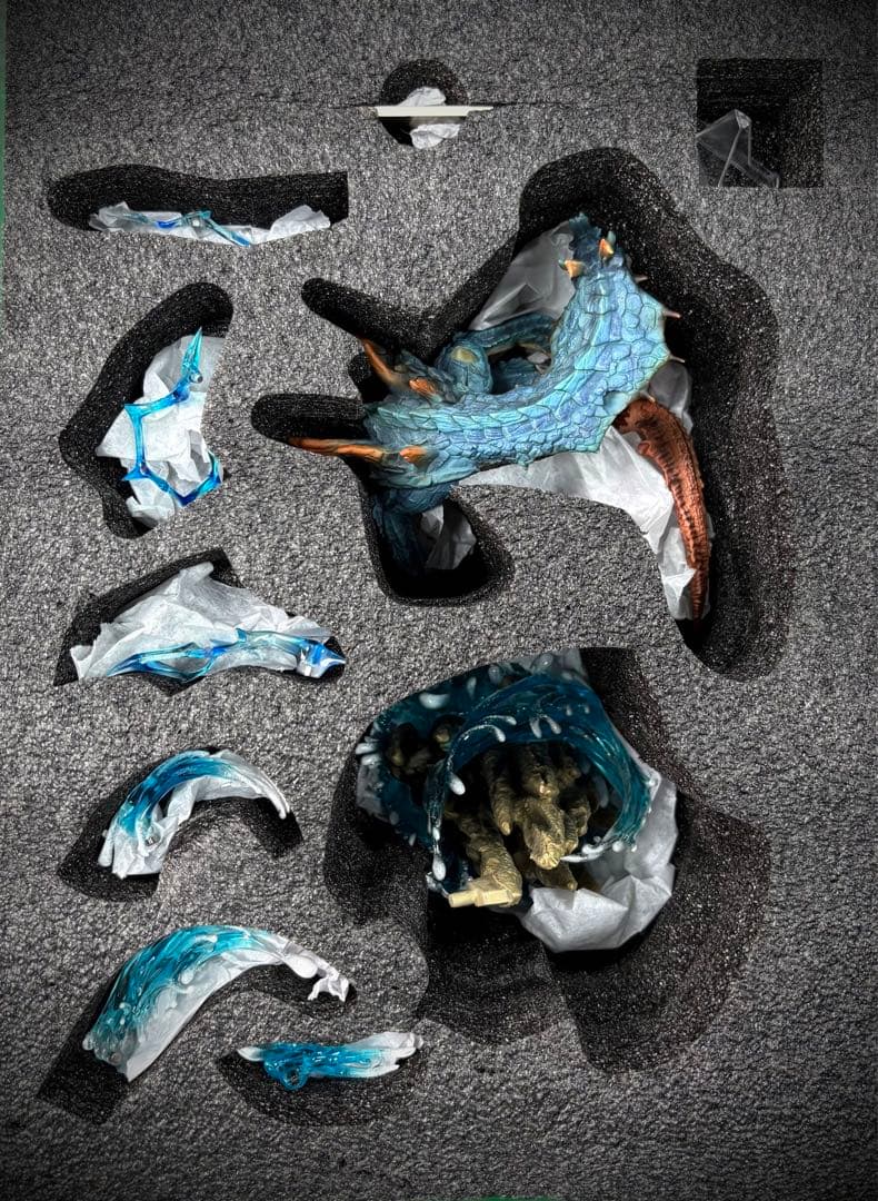 モンスターハンター ラギアクルス フィギュア ガレージキット - メルカリ