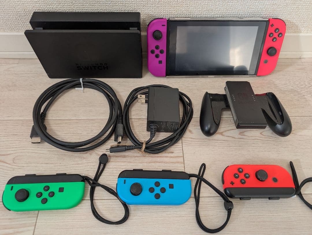 Nintendo Switch 本体 カラフルJoy-Con3個 付き