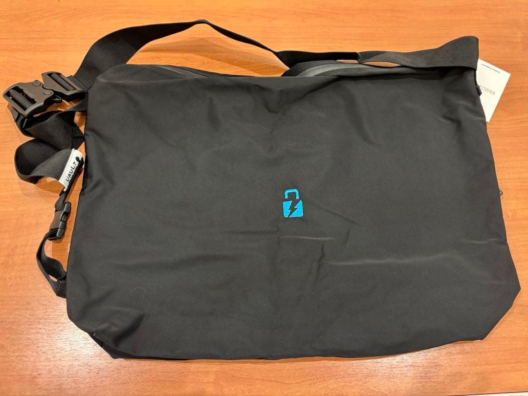 VAULTROOM DEVICE SHOULDERBAG - メルカリ