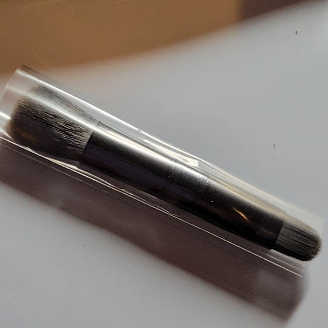 08インウイアイズ ブラシとチップ付き 箱付き 保護フイルムあり 美品