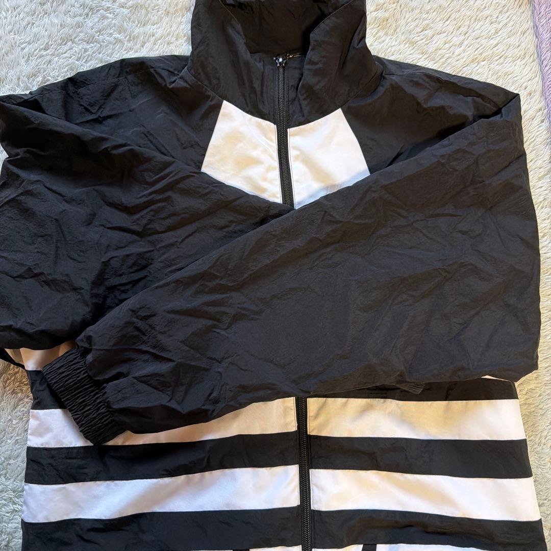 adidas ナイロンジャケット ブラック/ホワイト - メルカリ