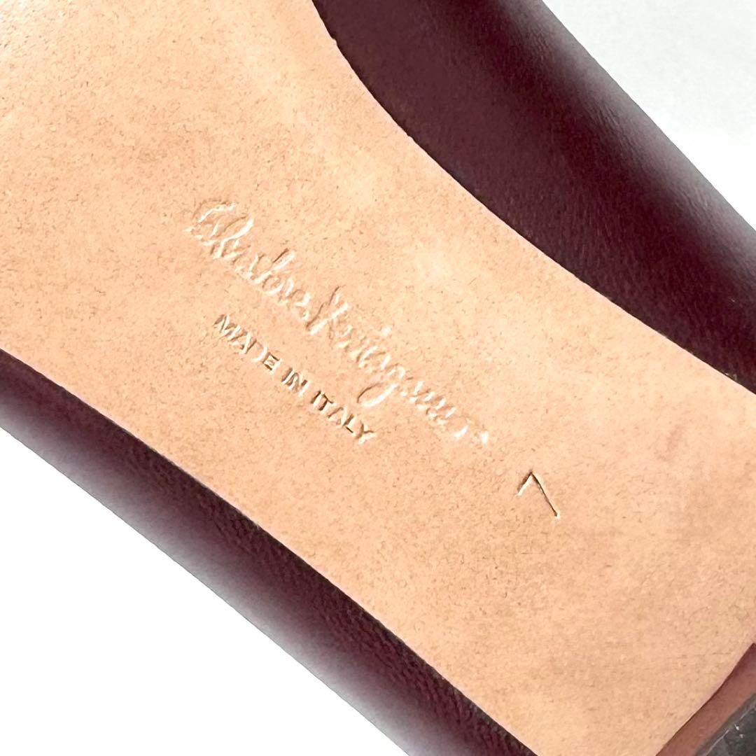 極美品✨サルヴァトーレフェラガモ ヴァラリボン パンプス レザー