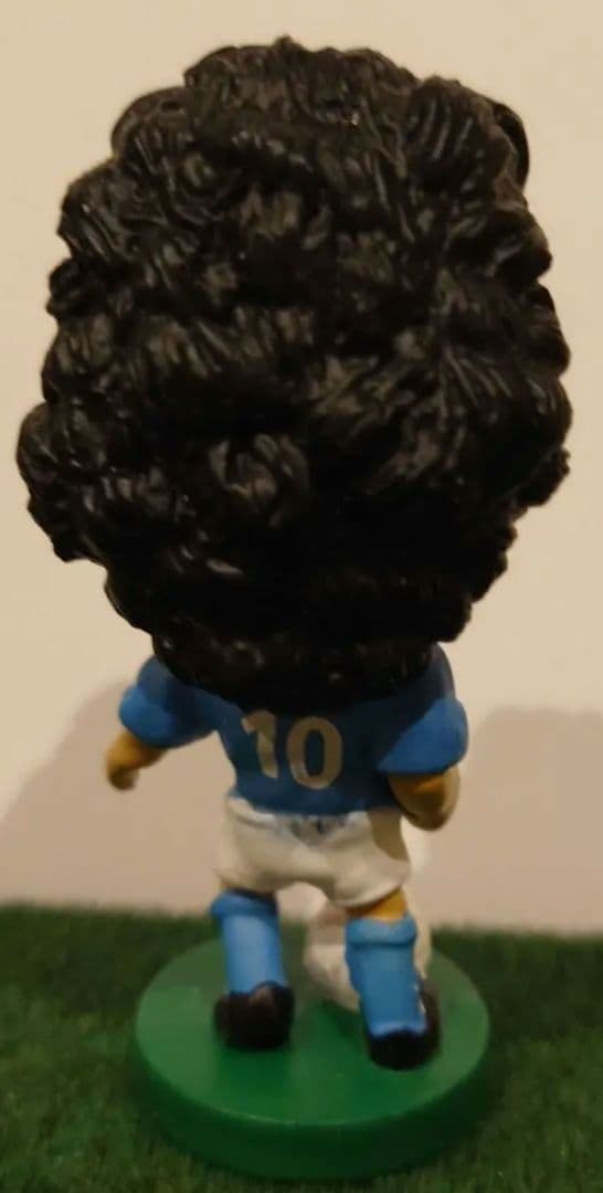 マラドーナ ナポリ フィギュア 10番