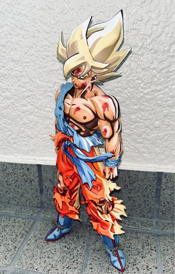 ドラゴンボールフィギュア 伝説の超サイヤ人 孫悟空 リペイント 磁石付き