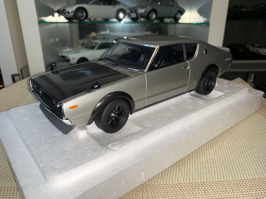 オートアート 1/18 日産スカイラインGTRチューンドvr(シルバー) Amazon | AUTOart 1/18 ニッサン スカイライン GT-R (KPGC10