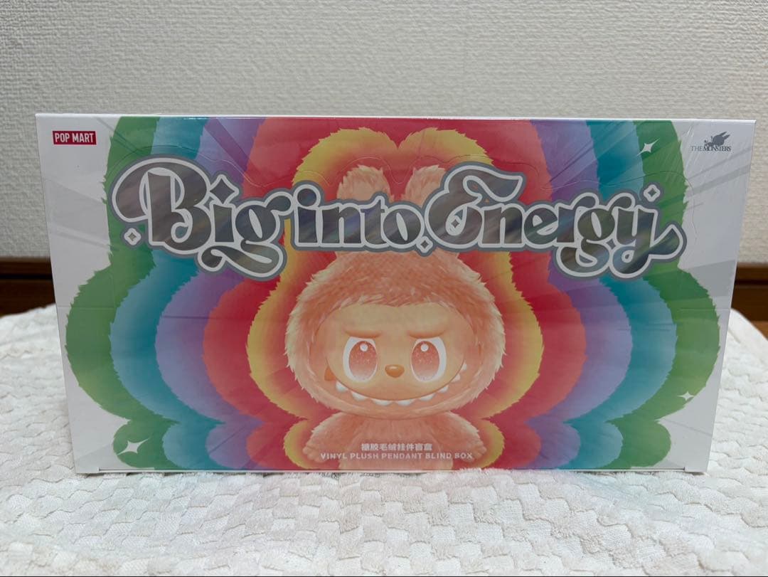 POP MART Big into Energy フィギュアセット　ラブブ