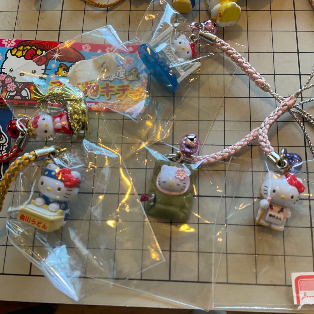 ハローキティ 90個 ご当地 キティ 根付 ストラップ まとめ売り - メルカリ