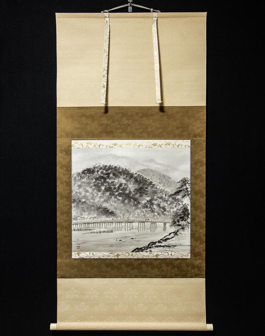 掛軸-1175　鈴木三朝　嵐山渡月橋　共箱　太巻　二重箱