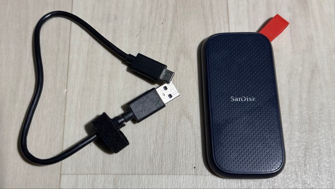 外付けハードディスク・ドライブ Sandisk Portable SSD 2TB