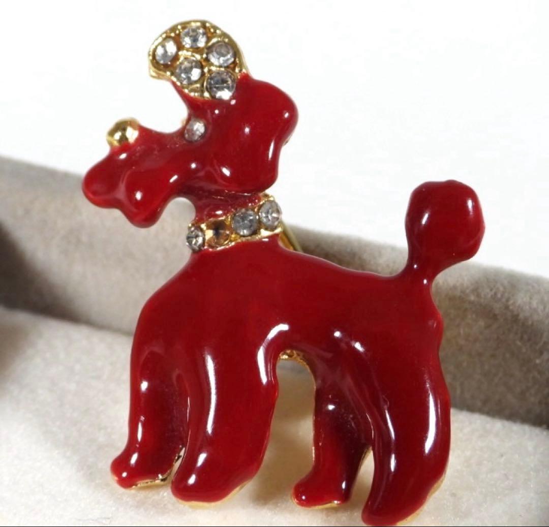 本珊瑚　赤珊瑚　犬ブローチ　アクセサリー ヴィンテージ