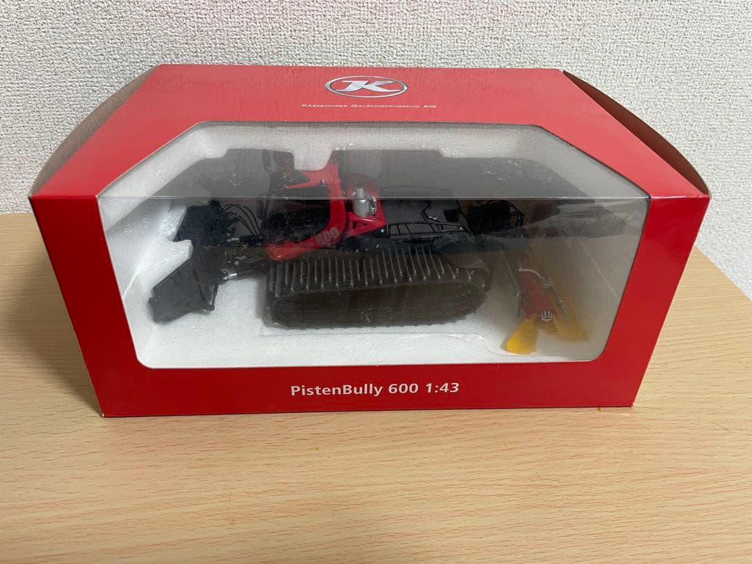ミニカー PistenBully 600