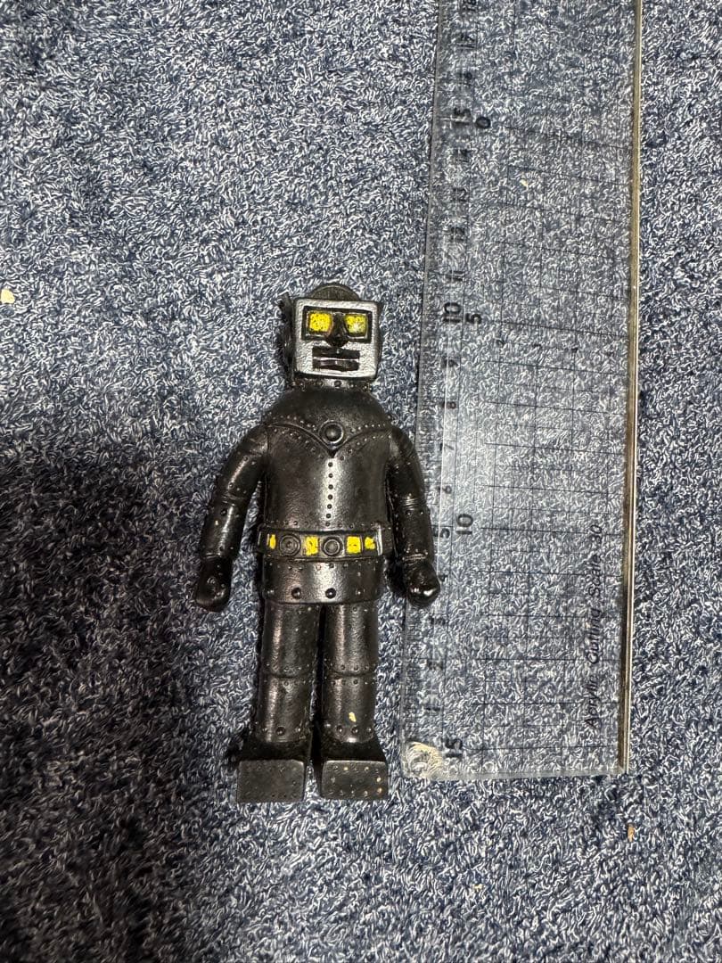 猿の軍団　ロボット　黒　ブルマァク　円谷プロ ブルマァク ＃猿の軍団 ＃ソフビ ブルマァク製 猿の軍団に登場した人間