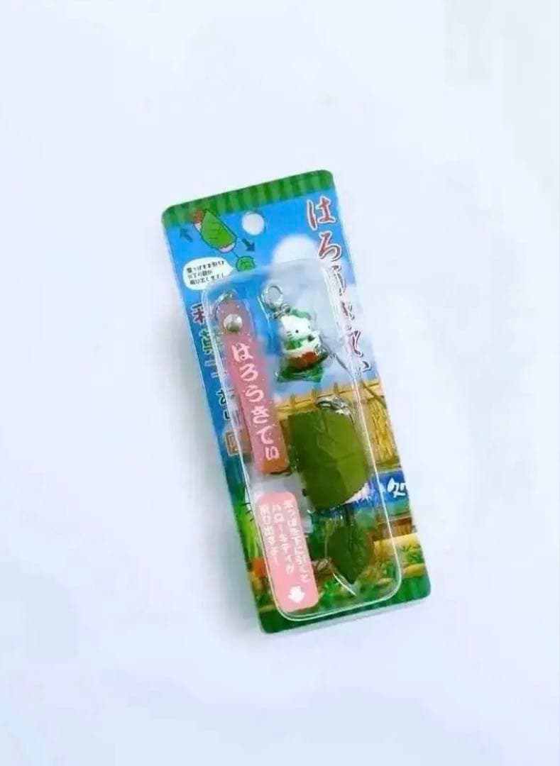 【匿名配送】未使用　キティちゃん　桜餅　ストラップ　2004 レア☆