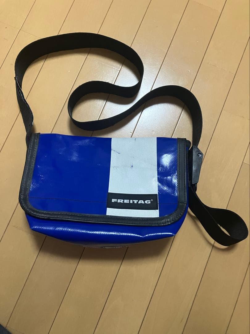FREITAG メッセンジャーバッグ 青