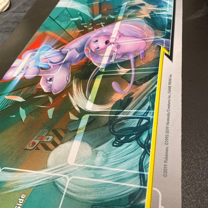 ポケカ プレイマットミュウツー＆ミュウ - メルカリ