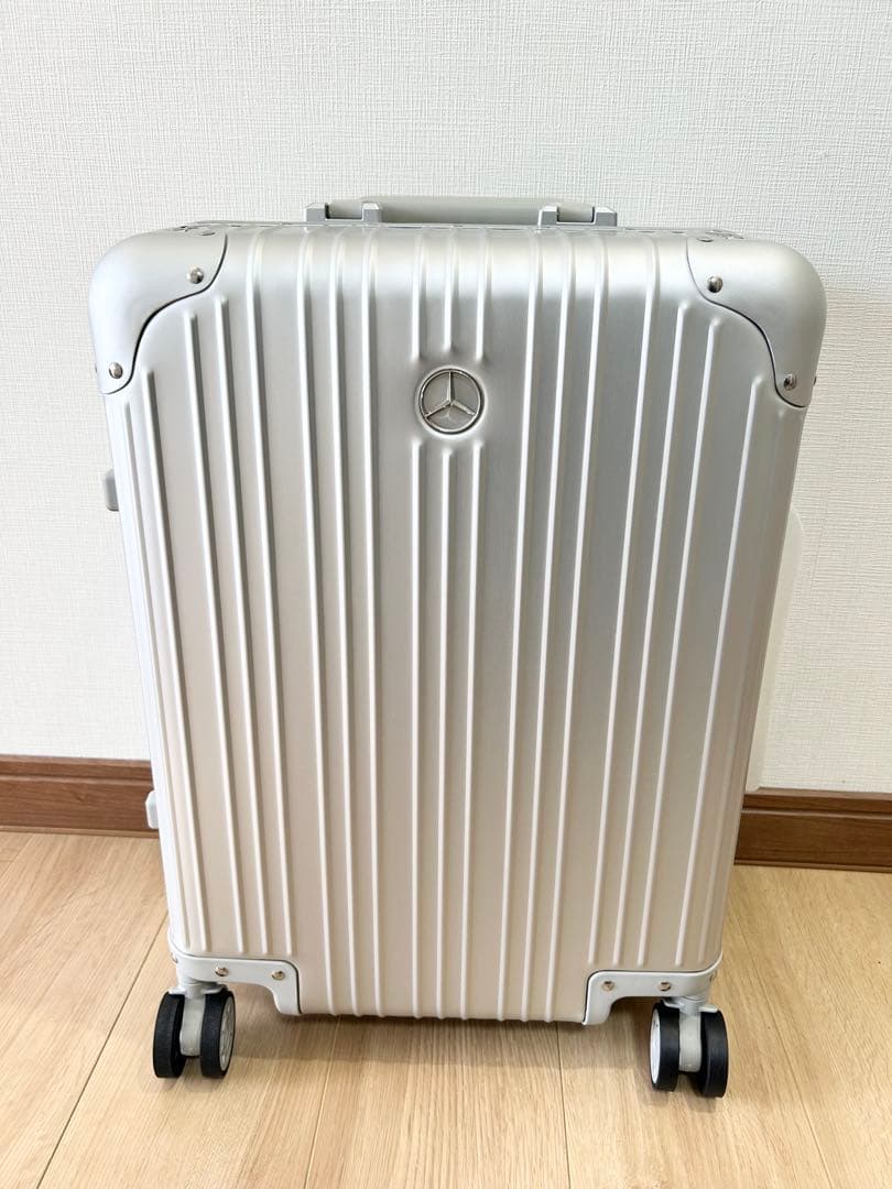 メルセデス・ベンツ シルバーキャリーケース メルセデスベンツ オリジナルスーツケース キャリーケース 32L TSA
