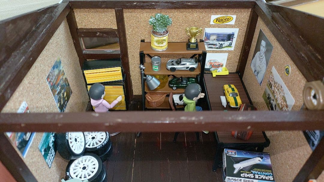1/18 ジオラマ ミニカー ガレージ 車庫 納屋 ドールハウス 即購入禁止